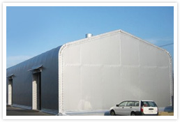 可燃物保管倉庫のテントの写真